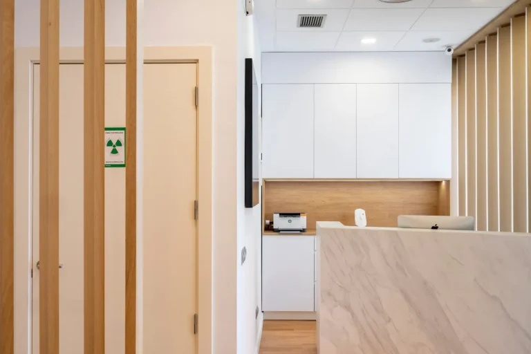 entrada clínica dental carabanchel